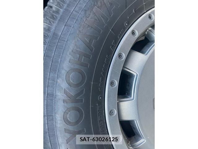 Toyota HIACE VAN 2015-06 8563860-6