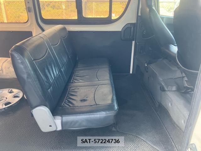 Toyota HIACE VAN 2014-07 8563859-12