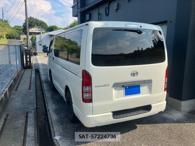 Toyota HIACE VAN 2014-07 8563859-1