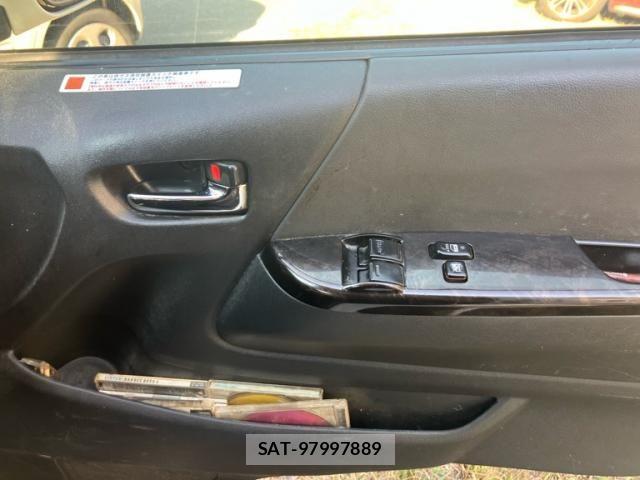 Toyota HIACE VAN 2015-11 8563856-19