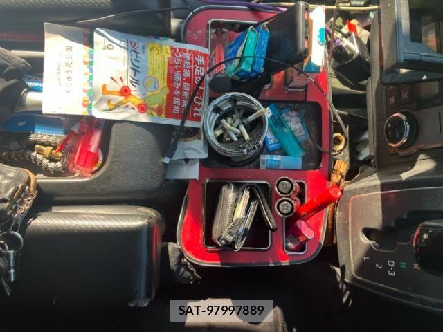 Toyota HIACE VAN 2015-11 8563856-24