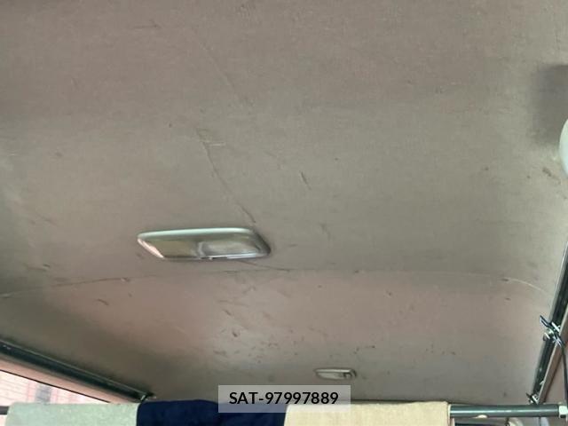 Toyota HIACE VAN 2015-11 8563856-26