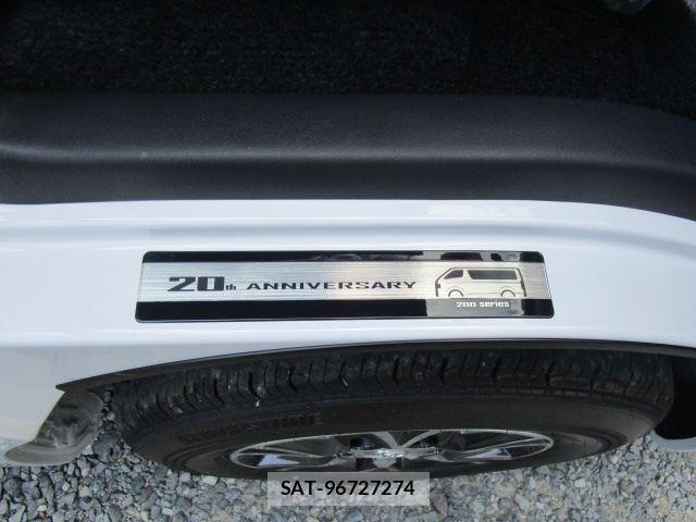 Toyota HIACE VAN 2026-06 8563837-12