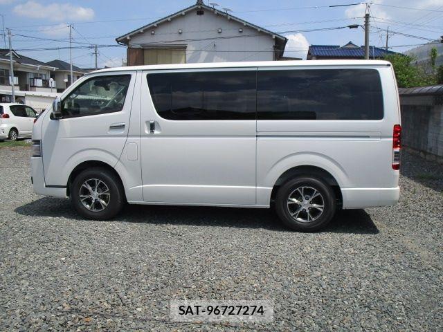 Toyota HIACE VAN 2026-06 8563837-5