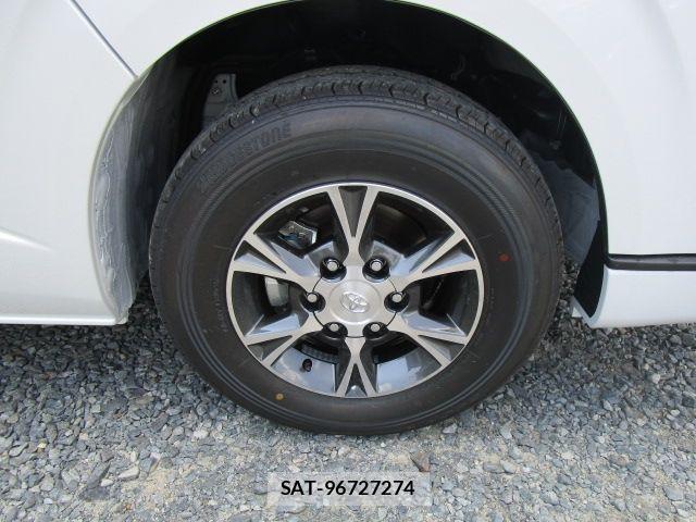 Toyota HIACE VAN 2026-06 8563837-6