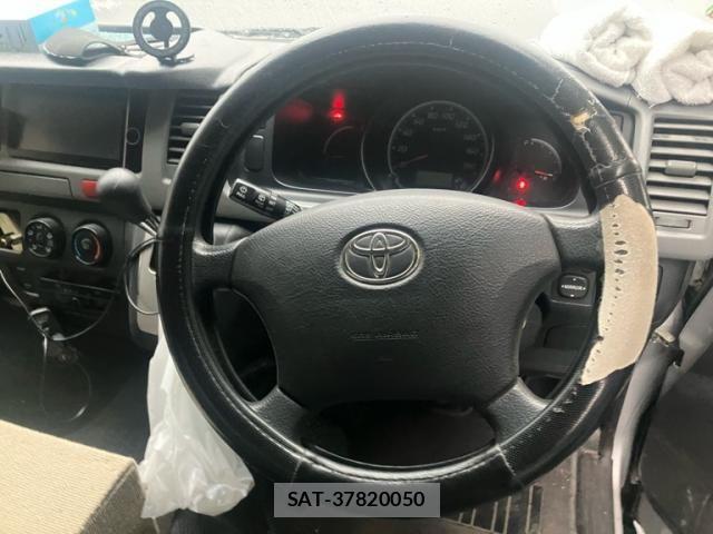 Toyota HIACE VAN 2013-10 8563855-10