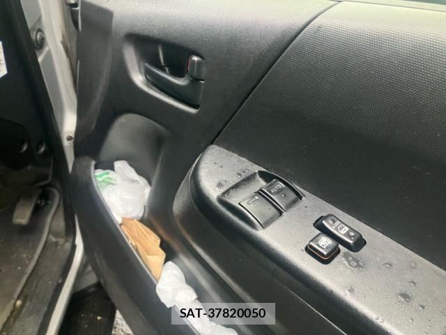 Toyota HIACE VAN 2013-10 8563855-11