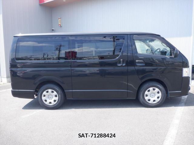 Toyota HIACE VAN 2017-12 8563852-5