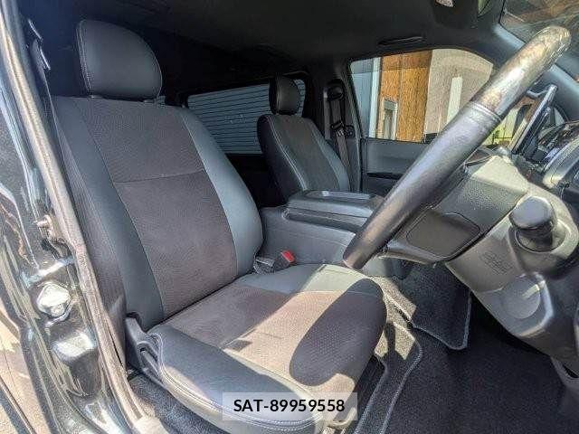 Toyota HIACE VAN 2021-01 8563853-11