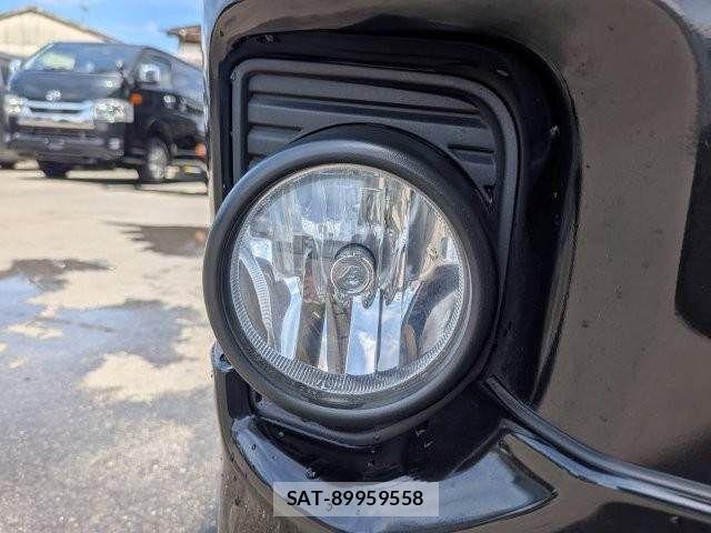 Toyota HIACE VAN 2021-01 8563853-28