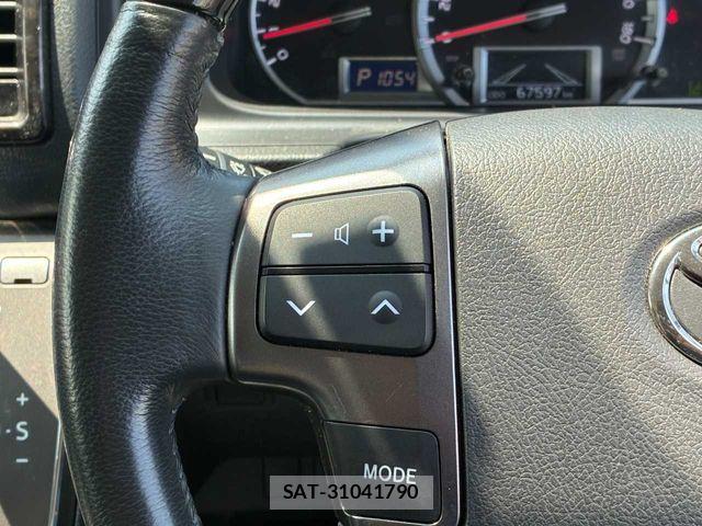 Toyota HIACE VAN 2018-07 8563851-9
