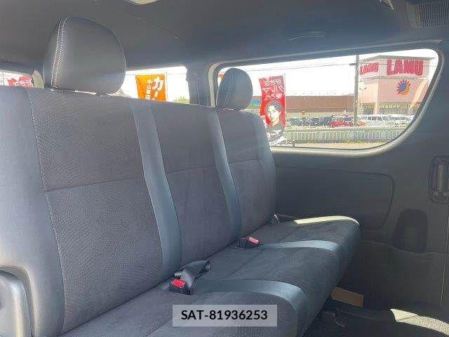 Toyota HIACE VAN 2020-03 8563846-11