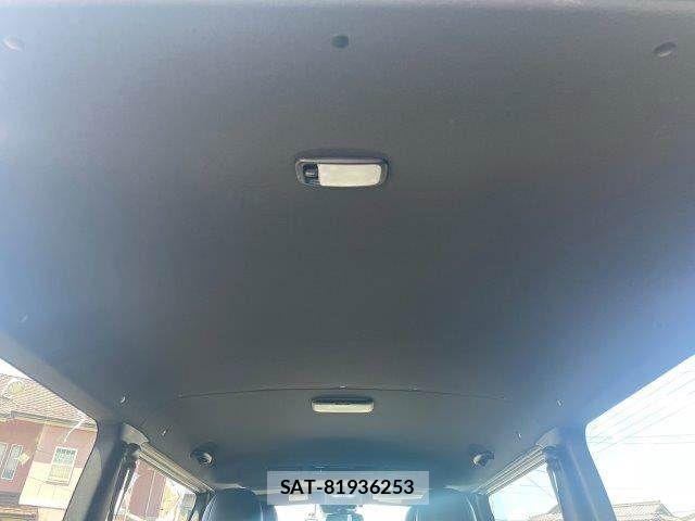 Toyota HIACE VAN 2020-03 8563846-13