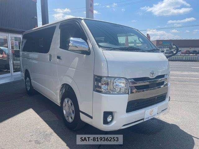 Toyota HIACE VAN 2020-03 8563846-19