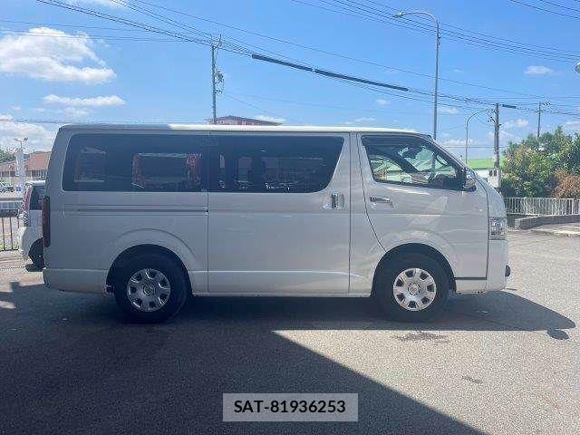 Toyota HIACE VAN 2020-03 8563846-20