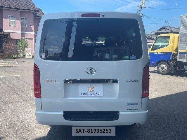Toyota HIACE VAN 2020-03 8563846-22