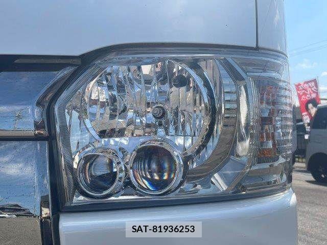 Toyota HIACE VAN 2020-03 8563846-25