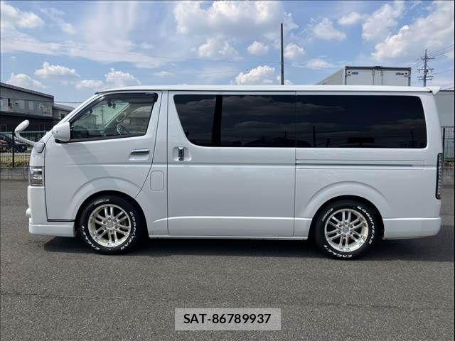Toyota HIACE VAN 2016-07 8563849-19