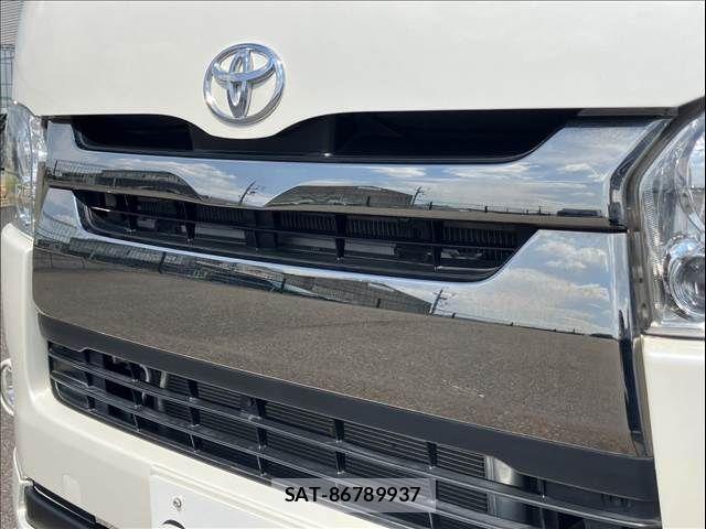 Toyota HIACE VAN 2016-07 8563849-25