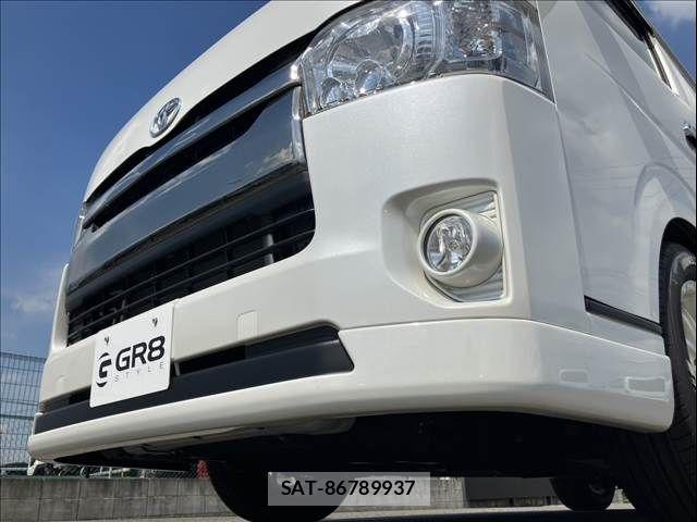 Toyota HIACE VAN 2016-07 8563849-27