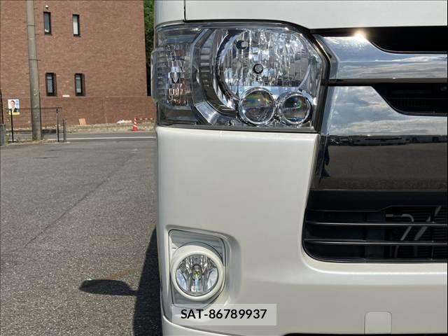 Toyota HIACE VAN 2016-07 8563849-8