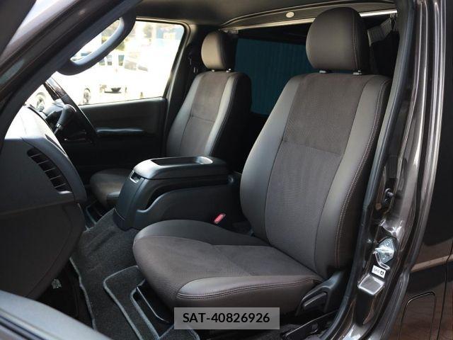 Toyota HIACE VAN 2018-01 8563847-15