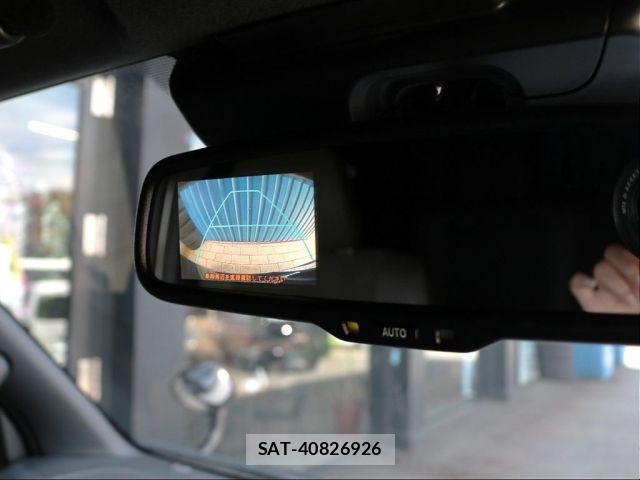 Toyota HIACE VAN 2018-01 8563847-6