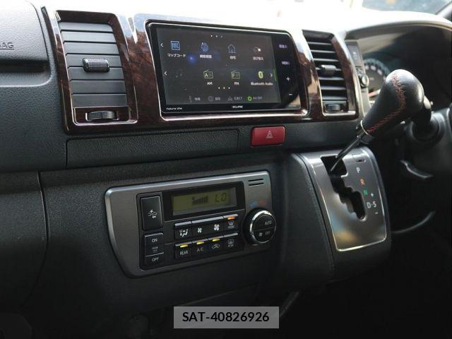 Toyota HIACE VAN 2018-01 8563847-7