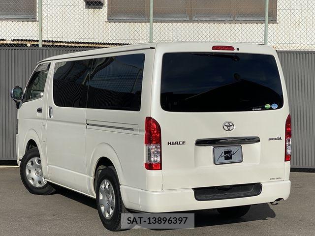 Toyota HIACE VAN 2020-04 8629424-2