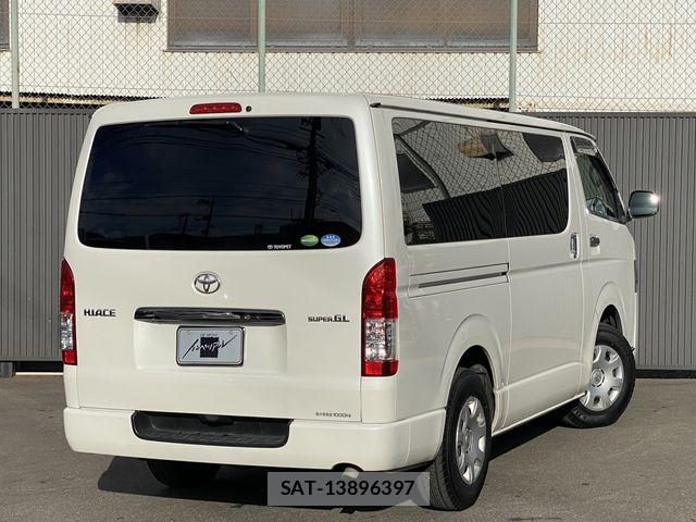 Toyota HIACE VAN 2020-04 8629424-6