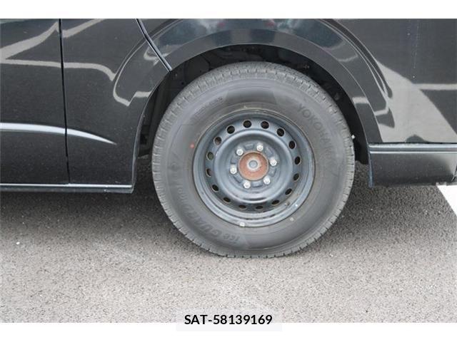 Toyota HIACE VAN 2014-09 8629422-15