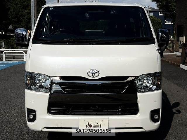 Toyota HIACE VAN 2024-05 8629417-14