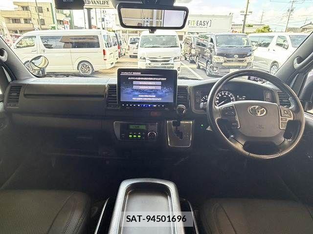 Toyota HIACE VAN 2024-05 8629417-1