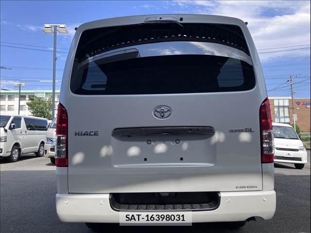 Toyota HIACE VAN 2026-05 8629404-2