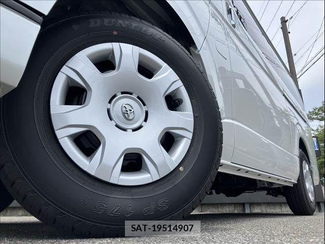 Toyota HIACE VAN 2026-07 8629414-9