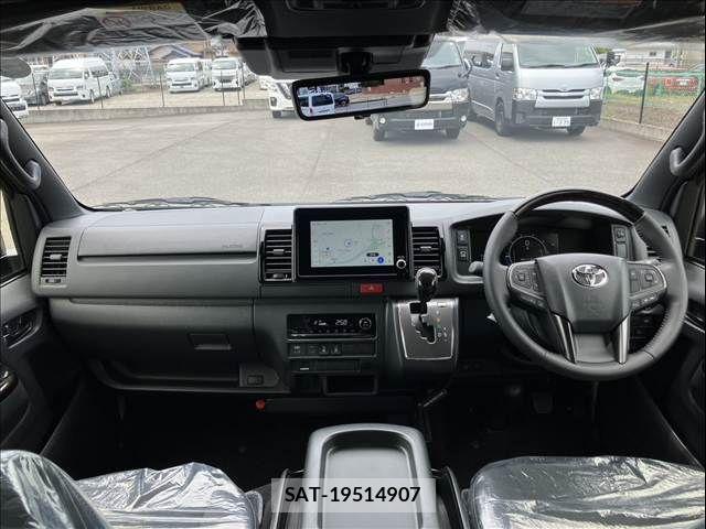 Toyota HIACE VAN 2026-07 8629414-10