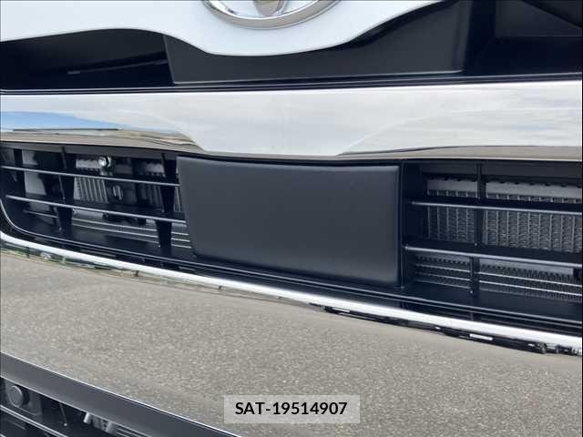 Toyota HIACE VAN 2026-07 8629414-25