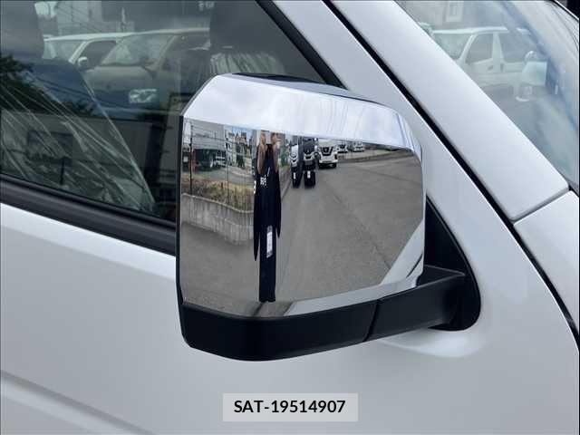 Toyota HIACE VAN 2026-07 8629414-29
