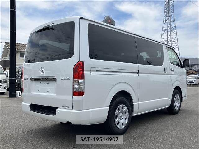 Toyota HIACE VAN 2026-07 8629414-6