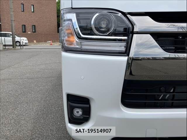 Toyota HIACE VAN 2026-07 8629414-8