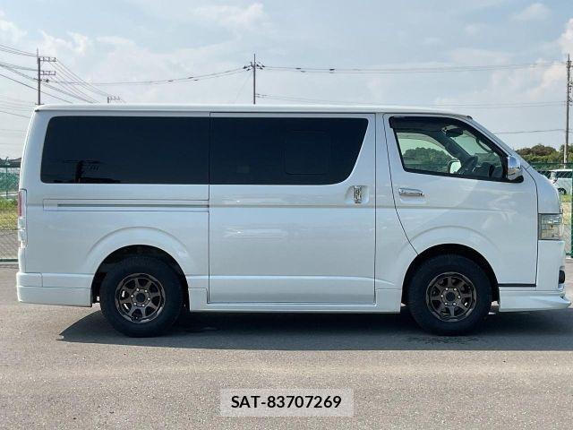 Toyota HIACE VAN 2017-05 8629423-16