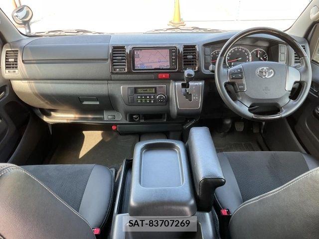 Toyota HIACE VAN 2017-05 8629423-1