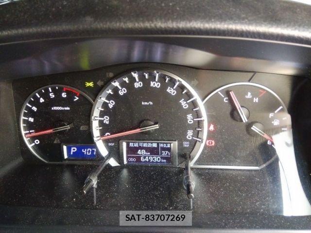 Toyota HIACE VAN 2017-05 8629423-29