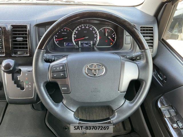 Toyota HIACE VAN 2017-05 8629423-7