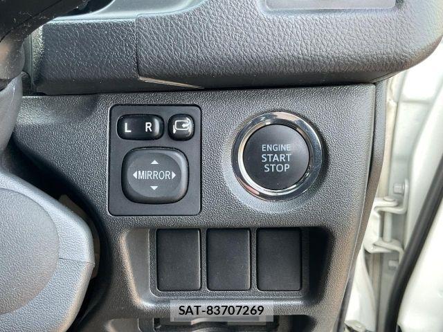 Toyota HIACE VAN 2017-05 8629423-8