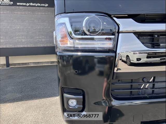 Toyota HIACE VAN 2026-07 8629401-9