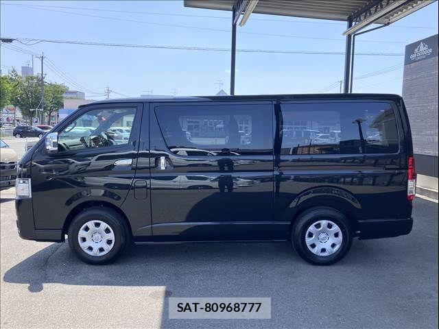 Toyota HIACE VAN 2026-07 8629401-13