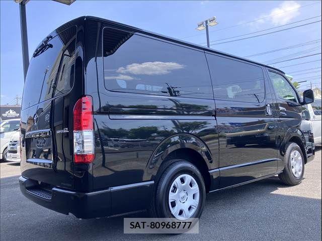 Toyota HIACE VAN 2026-07 8629401-14