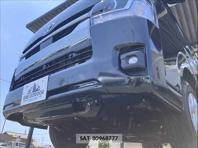 Toyota HIACE VAN 2026-07 8629401-20