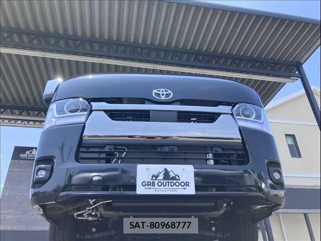 Toyota HIACE VAN 2026-07 8629401-21